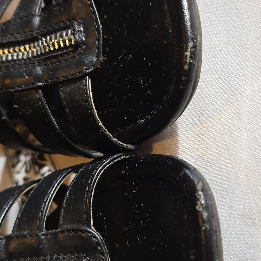 White Mountain Black Strappy Sandals - Picture 11 of 12